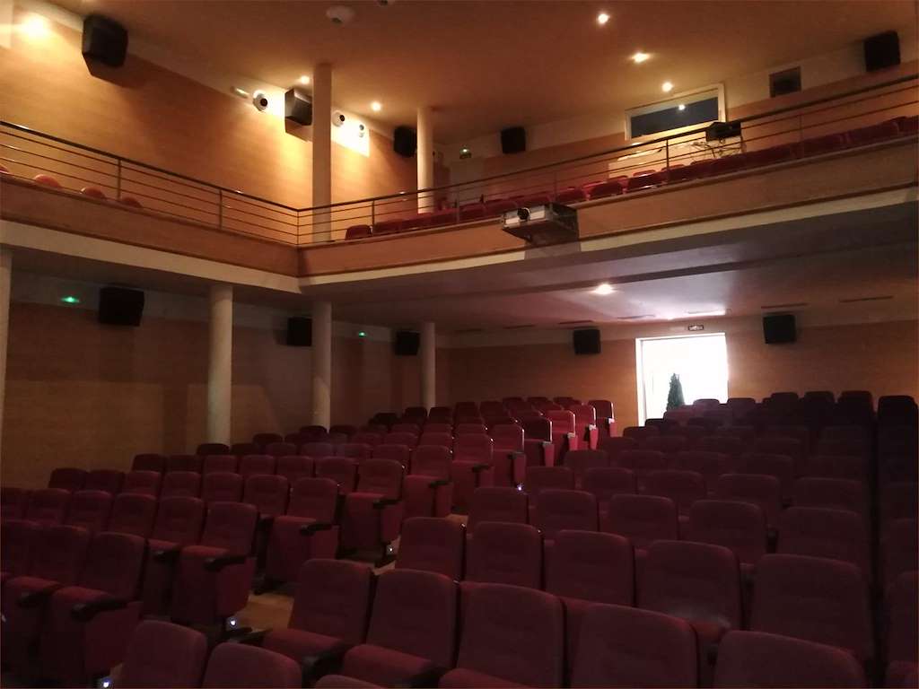 Teatro Lauro Olmo en O Barco de Valdeorras - Imagen 3