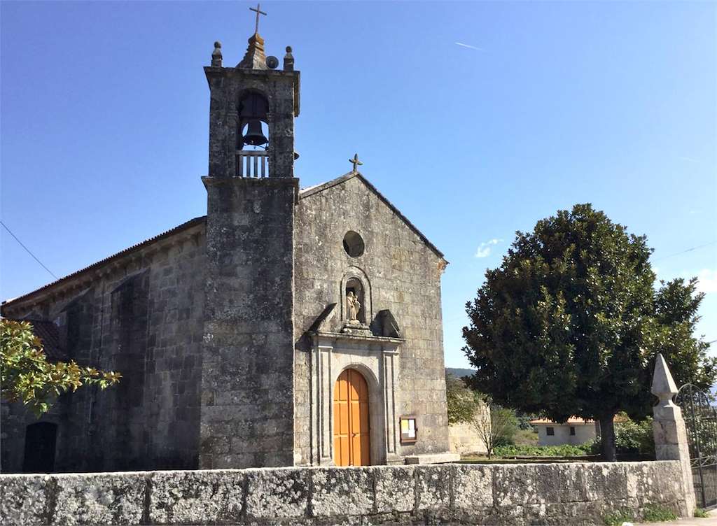 Iglesia de Santa María de Tebra en Tomiño