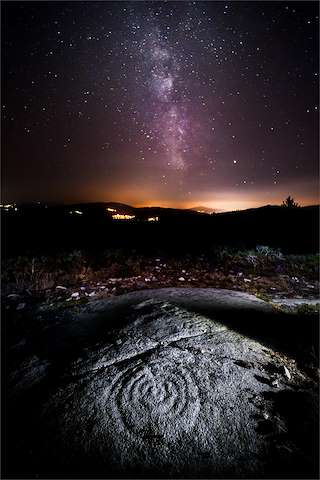 Fechas, información, programa, cartel, imágenes, mapa y ubicación de Petróglifo da Pena Bicuda de Loureiro (2024)  en  Teo