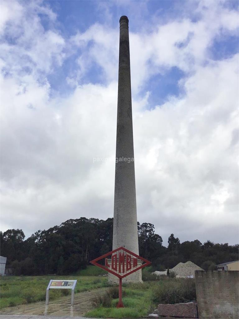 imagen principal Chimenea de la Fábrica das Cachadas