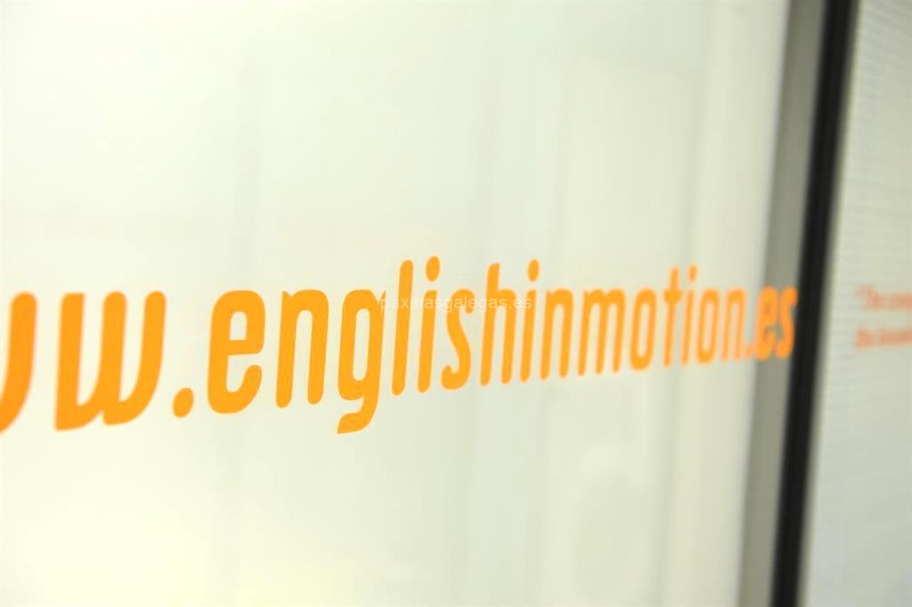 English In Motion & Piccadilly imagen 7