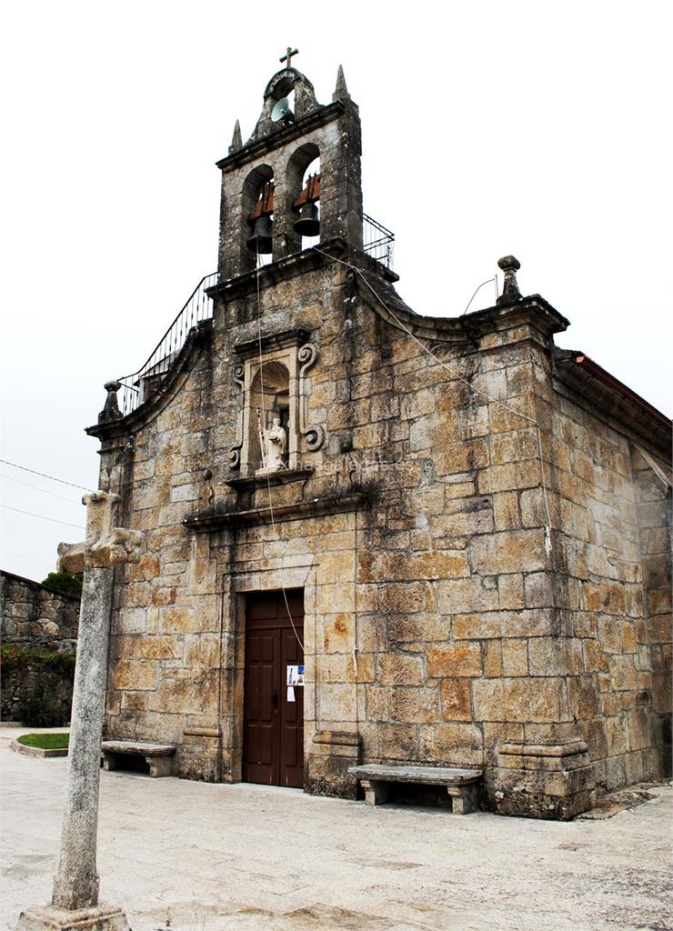 imagen principal Parroquia y Cementerio de San Benito de Vilameán