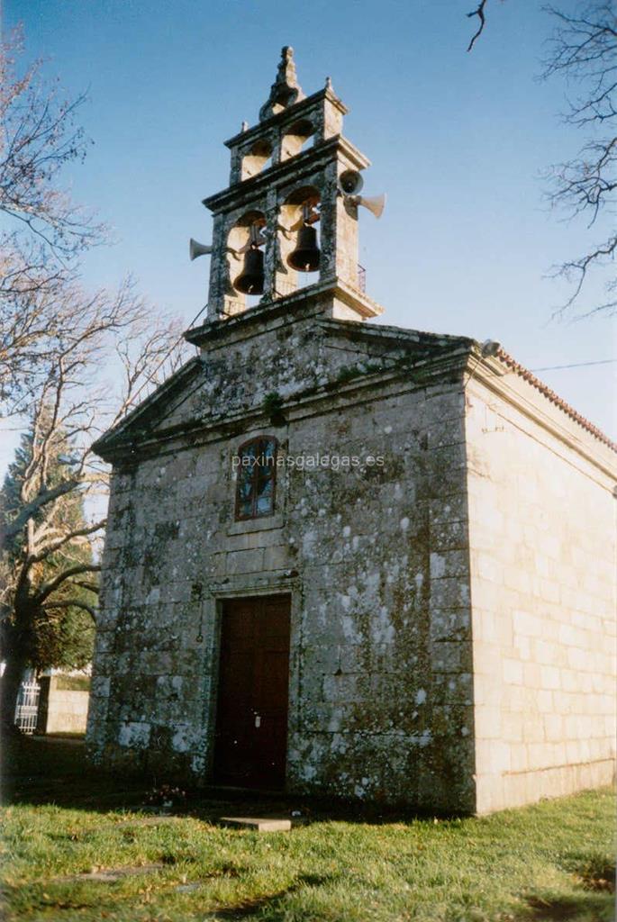 imagen principal Parroquia y Cementerio de San Martiño de Callobre
