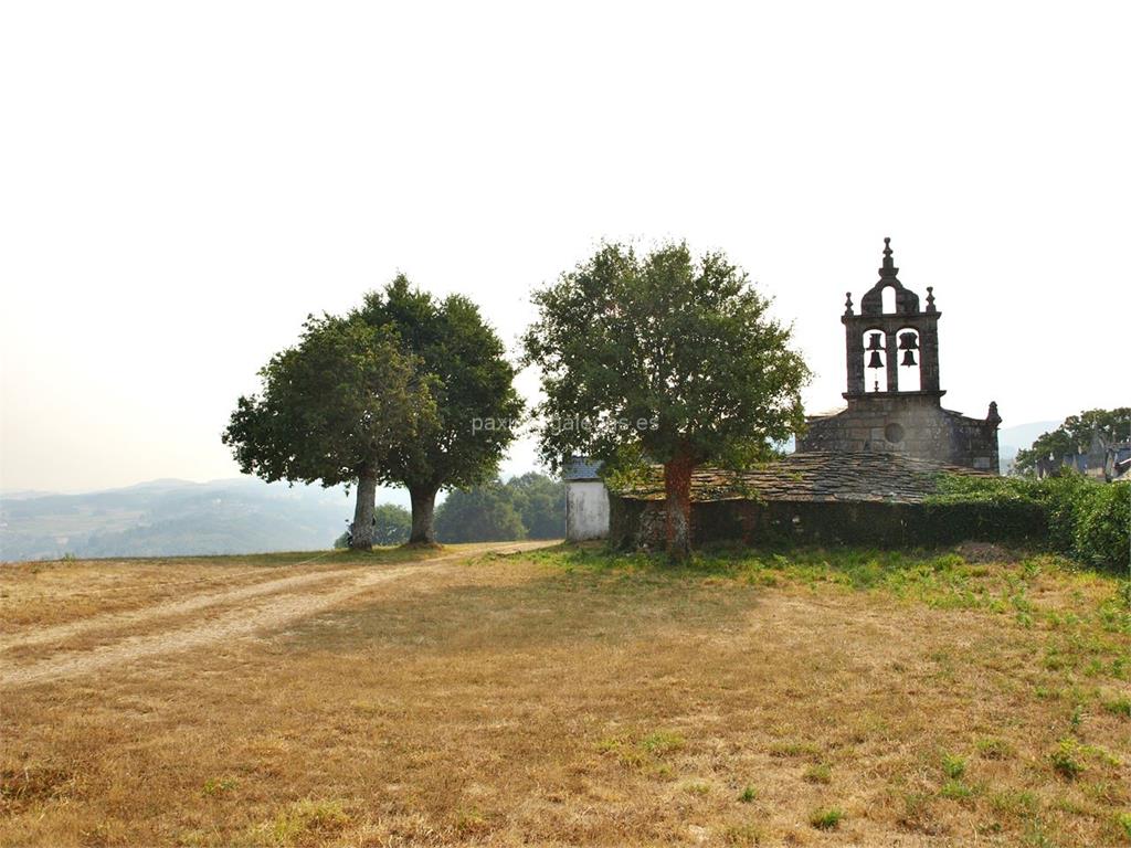 imagen principal Parroquia y Cementerio de San Martiño de Castro