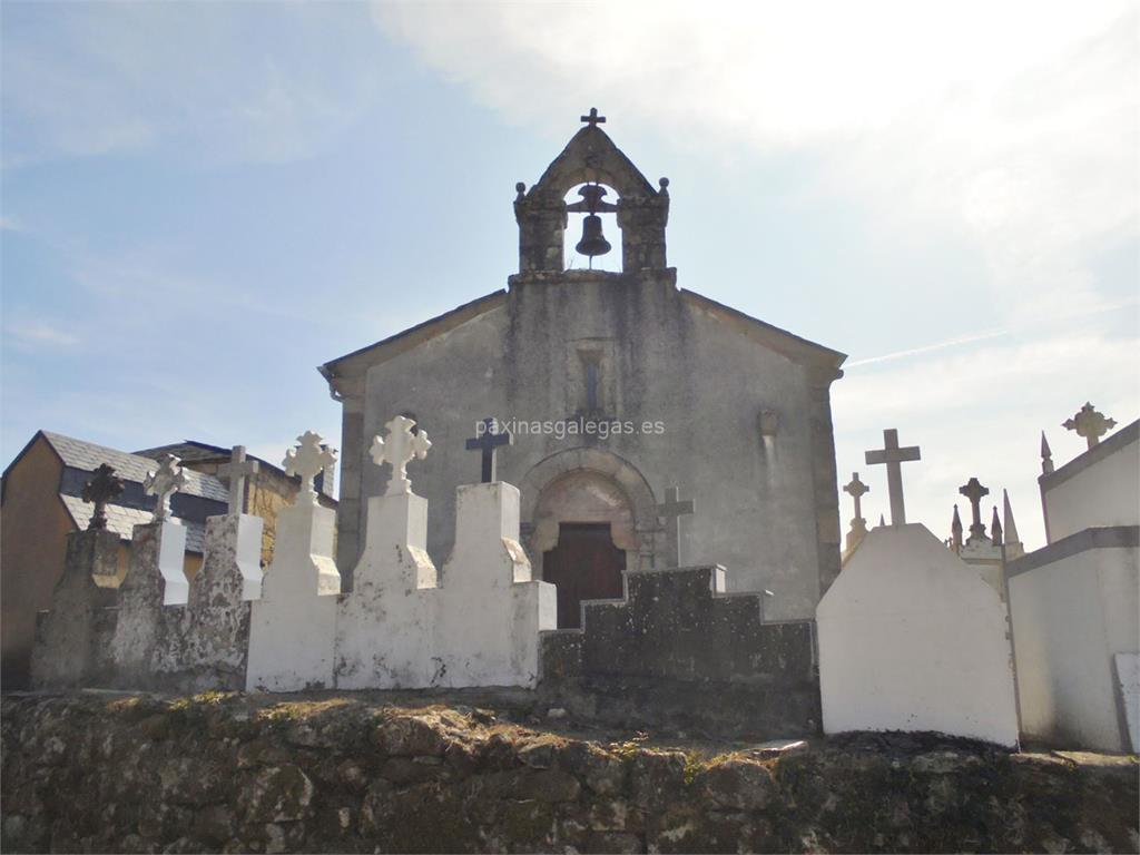 imagen principal Parroquia y Cementerio de San Martiño de Oleiros