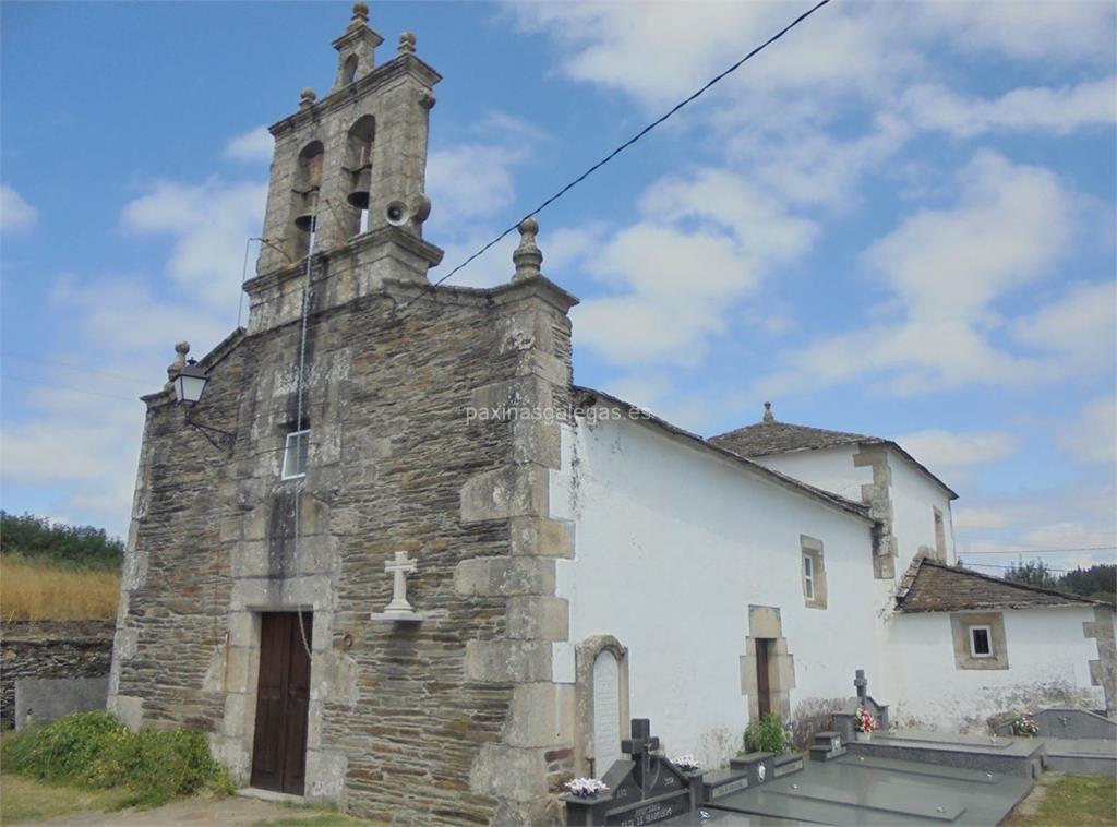 imagen principal Parroquia y Cementerio de San Martiño de Piñeiro