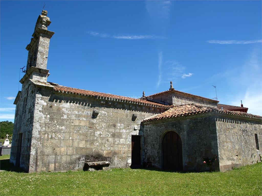 imagen principal Parroquia y Cementerio de San Martiño de Vilelos