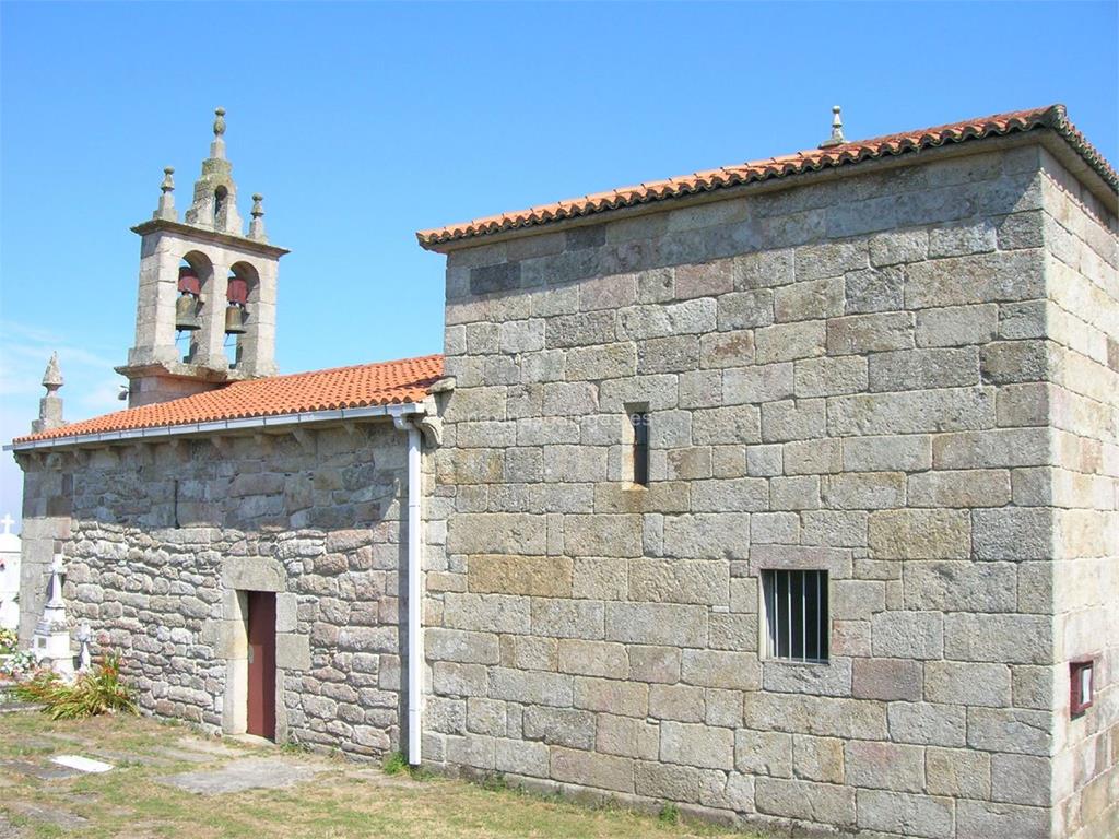 imagen principal Parroquia y Cementerio de San Miguel de Cervela