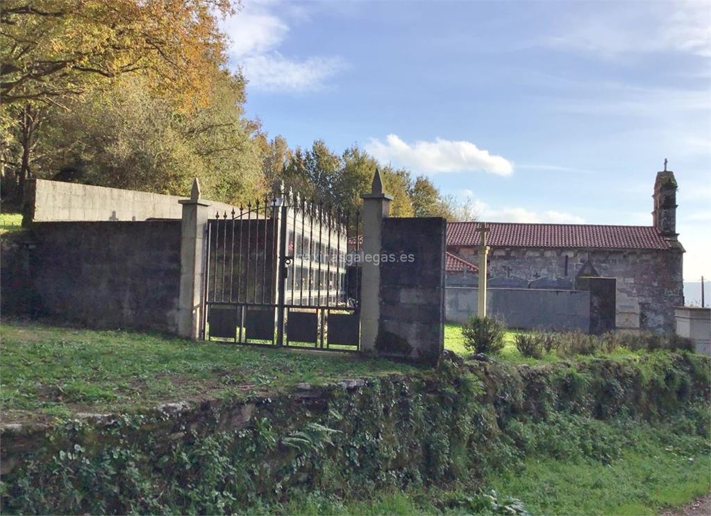 imagen principal Parroquia y Cementerio de San Miguel de Oleiros