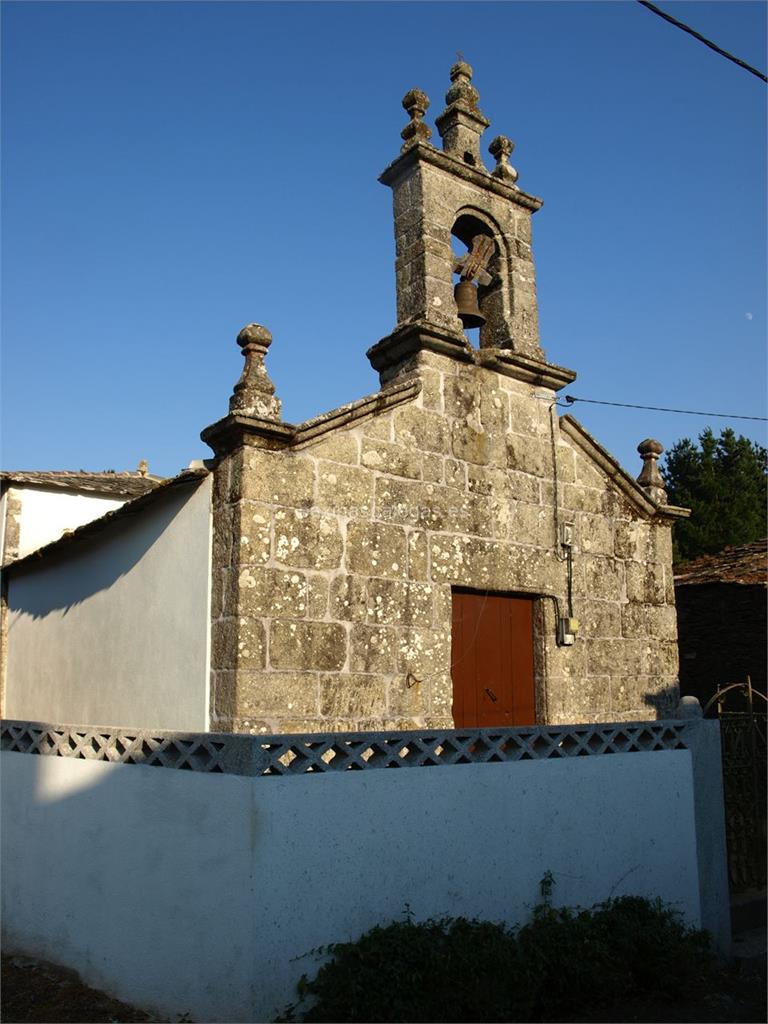 imagen principal Parroquia y Cementerio de San Pedro de Navallos