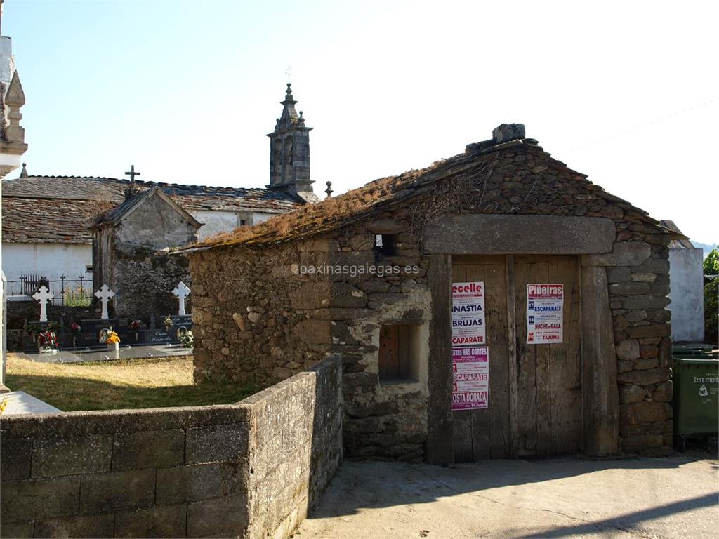 imagen principal Parroquia y Cementerio de San Salvador de Cortes