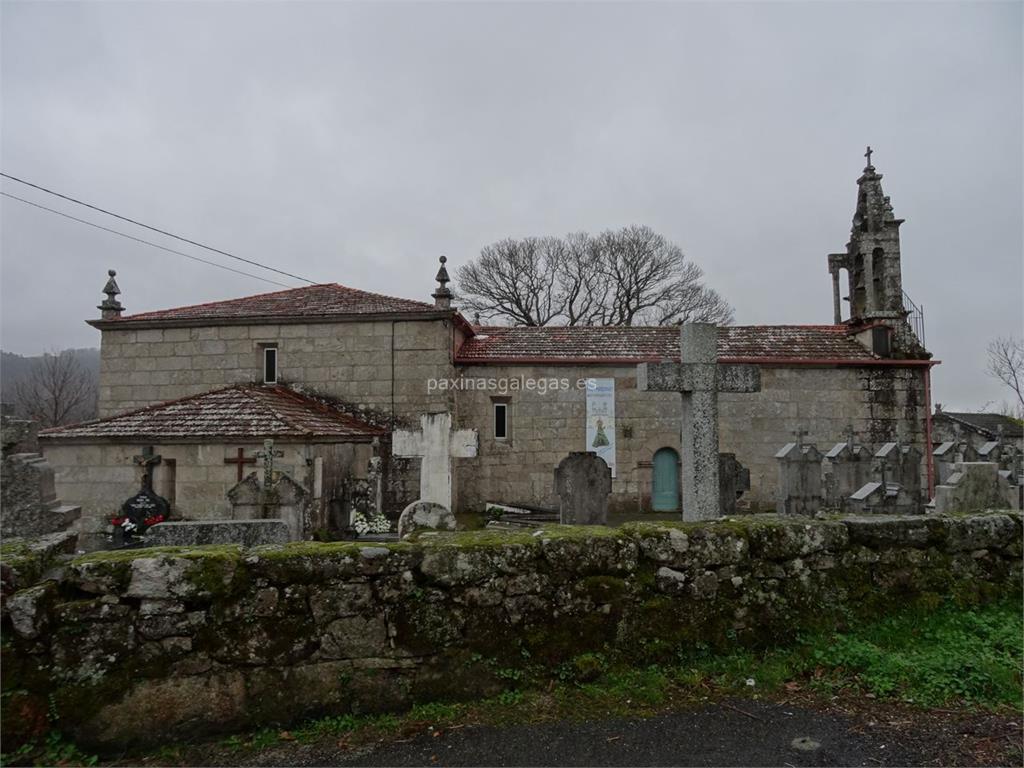 imagen principal Parroquia y Cementerio de San Vicente de Lobeira