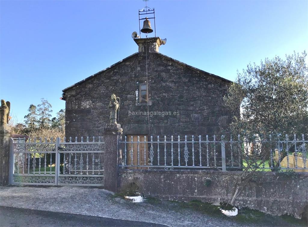 imagen principal Parroquia y Cementerio de Santa Cruz de Campolongo