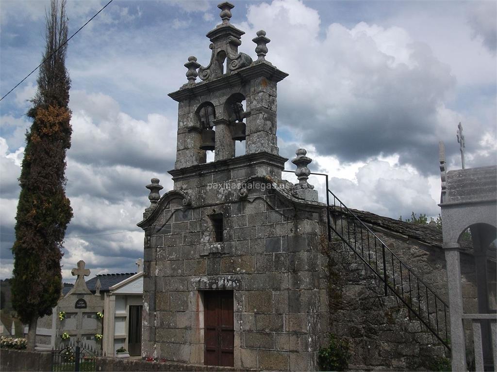 imagen principal Parroquia y Cementerio de Santa Mariña de Adai