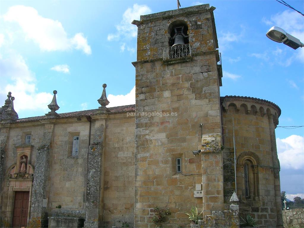 imagen principal Parroquia y Cementerio de Santa María de Castrelo de Miño