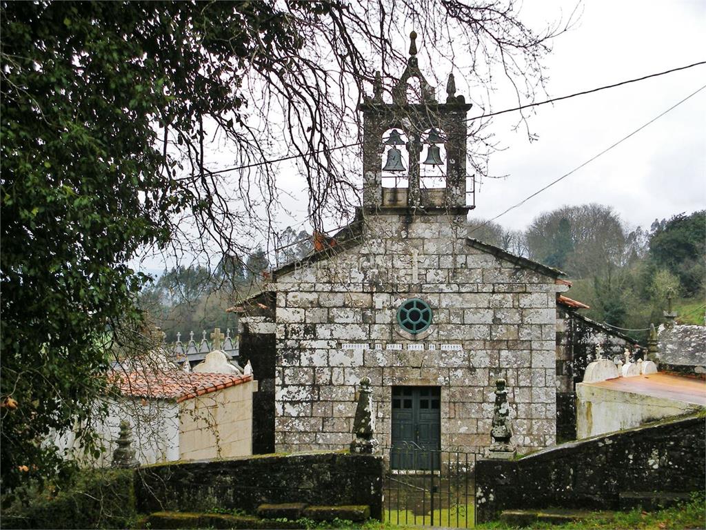 imagen principal Parroquia y Cementerio de Santa María de Paramos