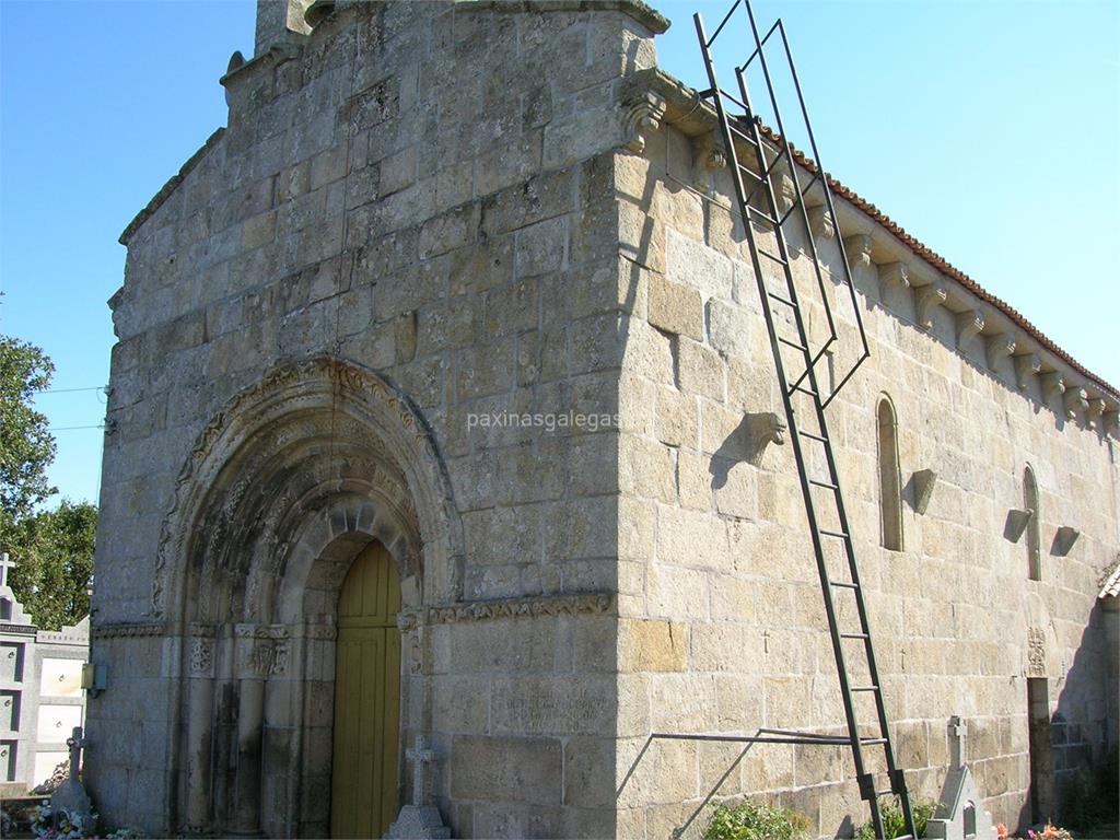 imagen principal Parroquia y Cementerio de Santa María de Zos