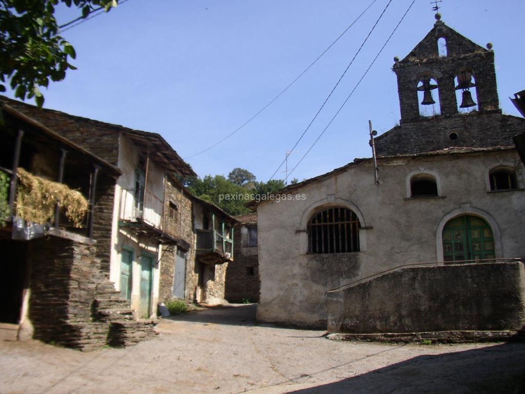 imagen principal Parroquia y Cementerio de Santiago de Renche