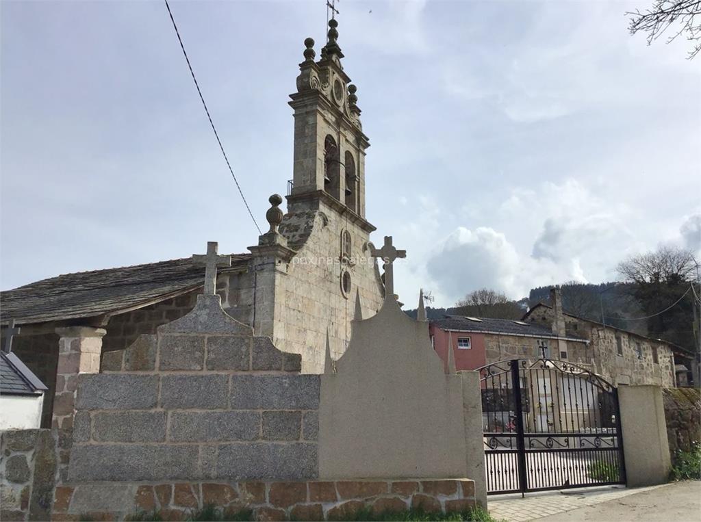 imagen principal Parroquia y Cementerio de Santiago de Saa