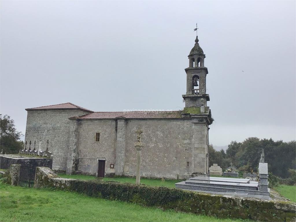 imagen principal Parroquia y Cementerio de Santiago de Sobrecedo