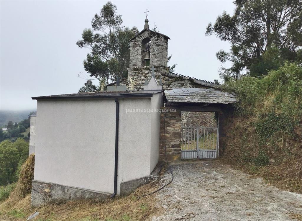 imagen principal Parroquia y Cementerio de Santo Estevo de Santalla de Ambasvías